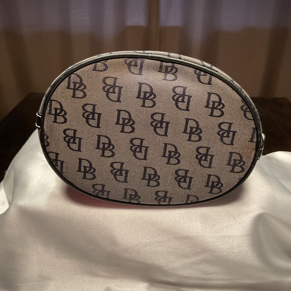 Dooney & Bourke grey/black monogram - Picture 4 of 12
